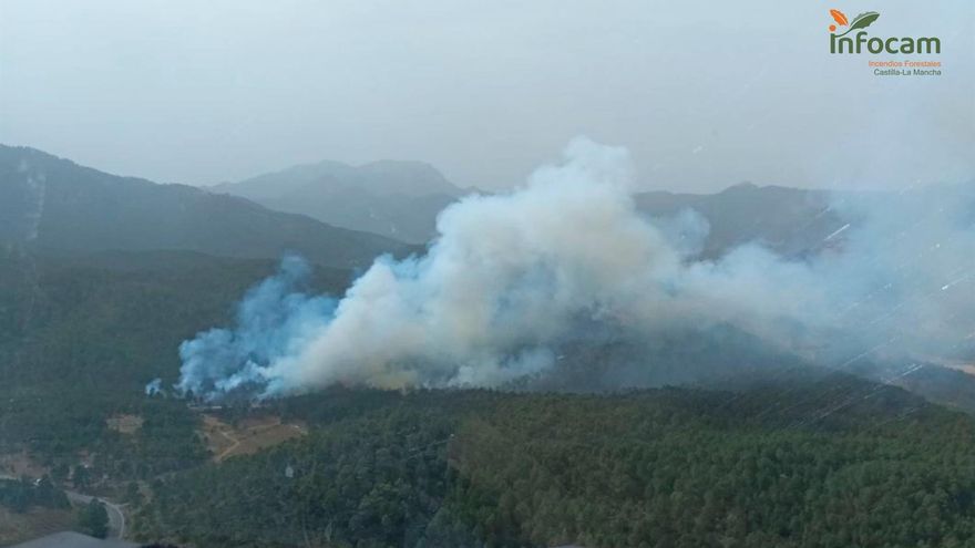 Los vecinos realojados por el incendio de Riópar podrán volver hoy a sus casas