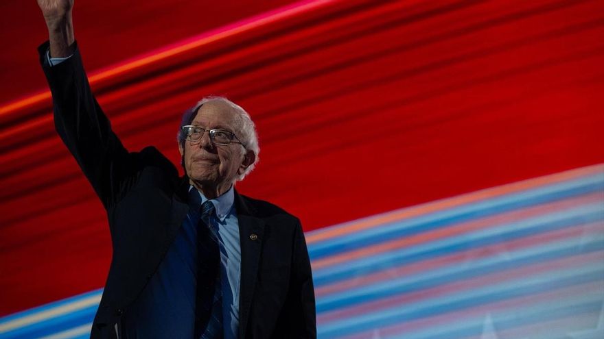 Bernie Sanders llama a los jóvenes a movilizarse contra las élites desde el escenario de Coachella: "Necesitamos que os levantéis"