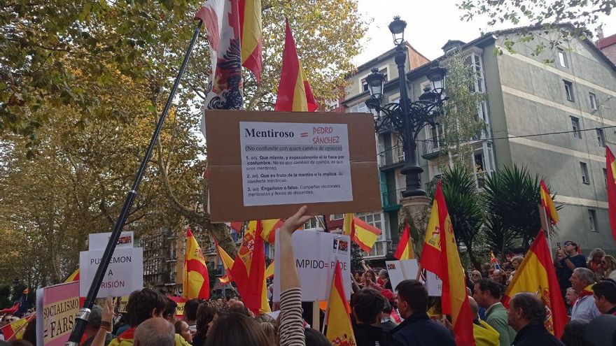 photo 5945001587351077393 y