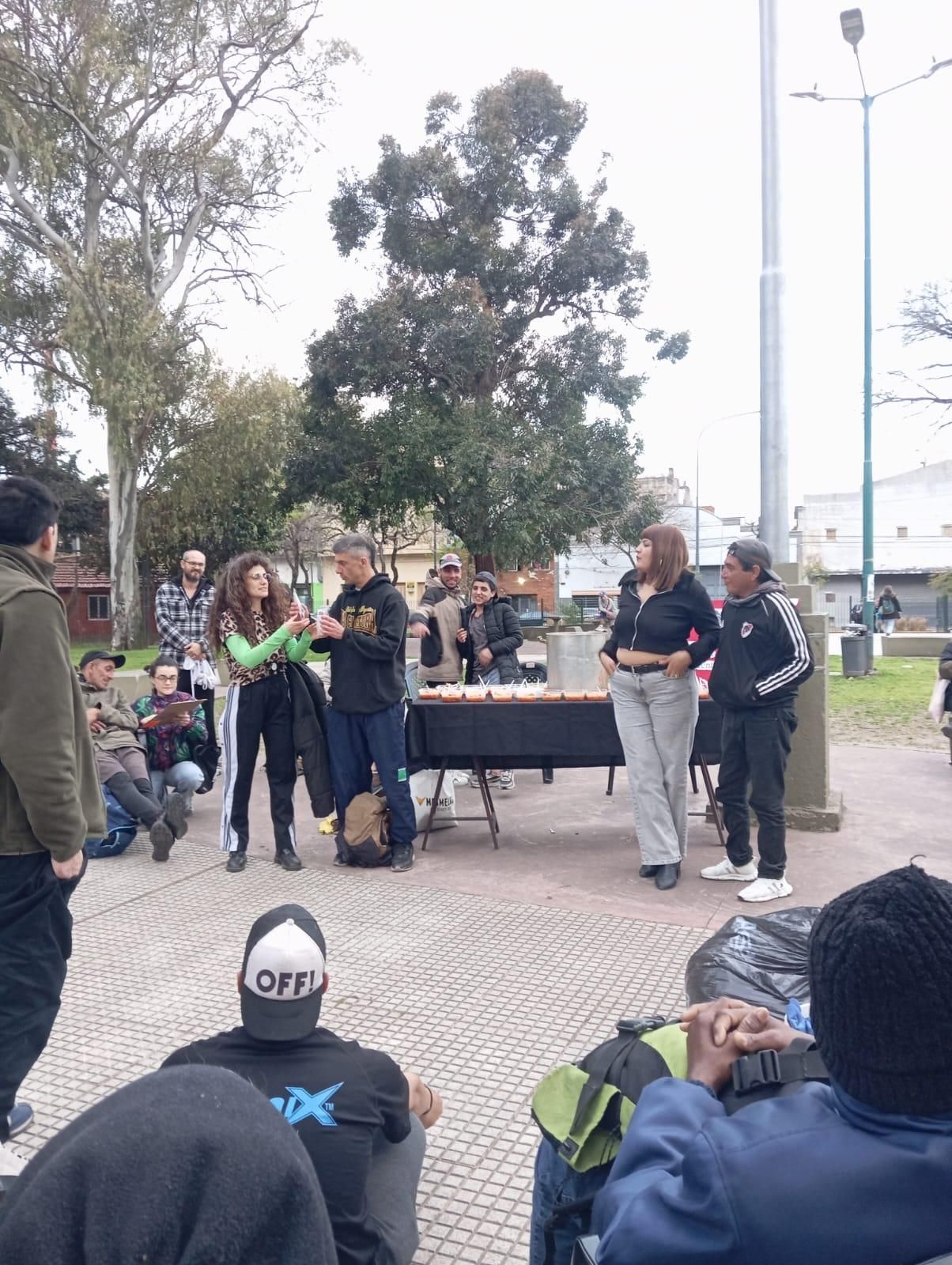 Entre los varones, el grupo mayoritario, casi todos vinculaban el comienzo de su consumo por haber quedado sin trabajo en el último tiempo.