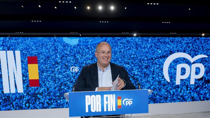 El secretario general y director de campaña del Partido Popular, Miguel Tellado, durante una rueda de prensa, en el Congreso de los Diputados, a 9 de octubre de 2026, en Madrid (España).