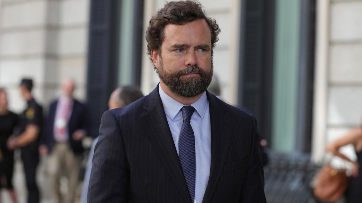 Espinosa de los Monteros, único diputado que no ha declarado sus bienes tres meses después de haber sido elegido