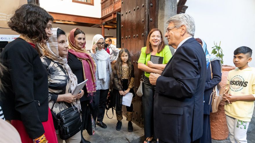 El consejero Julio Pérez inaugura las jornadas  ‘Afganistán, la guerra silenciosa contra las mujeres y niñas’