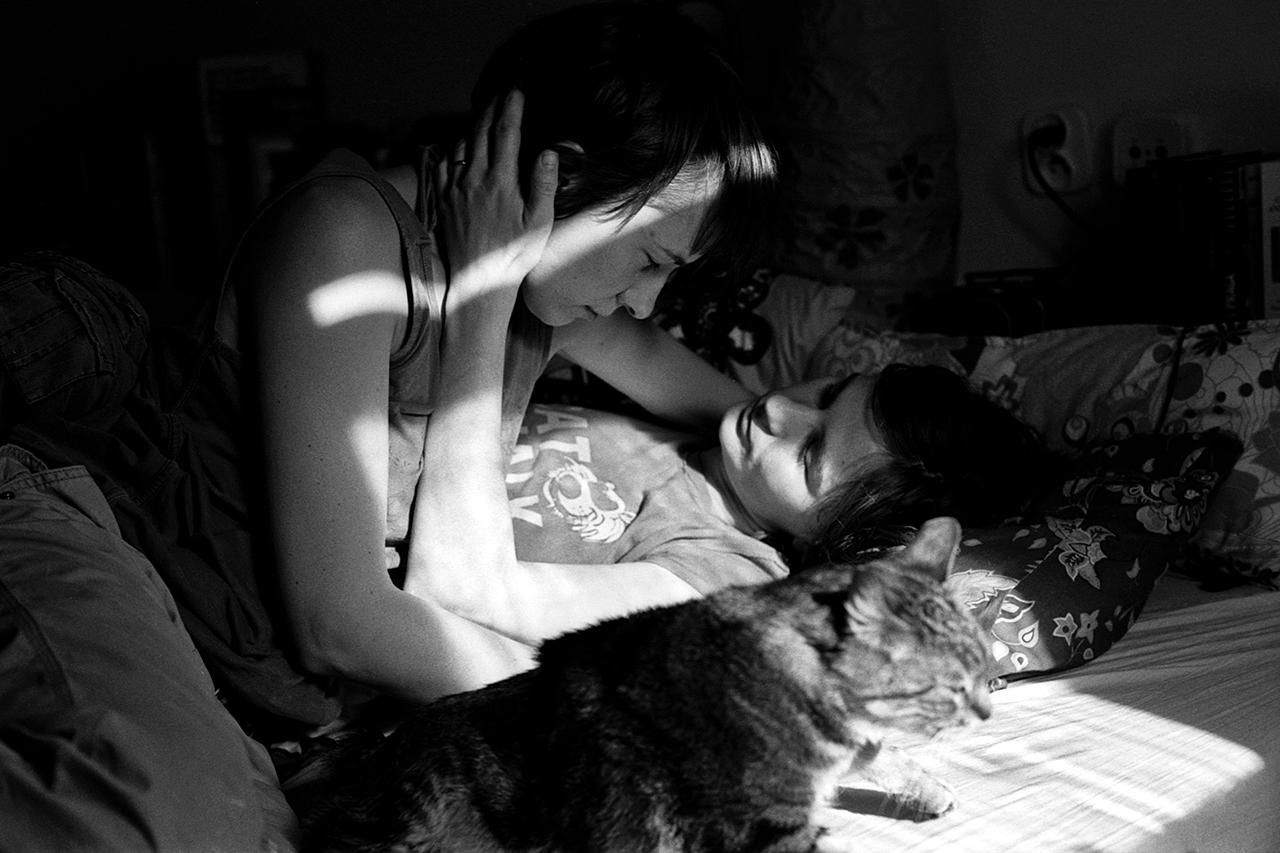 Amelia y Ania en su casa (del proyecto "Lesbianas y mucho más"), Cracovia 2009