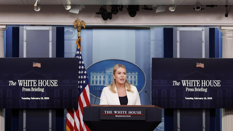 Fotografía de archivo de la portavoz de la Casa Blanca, Karoline Leavitt