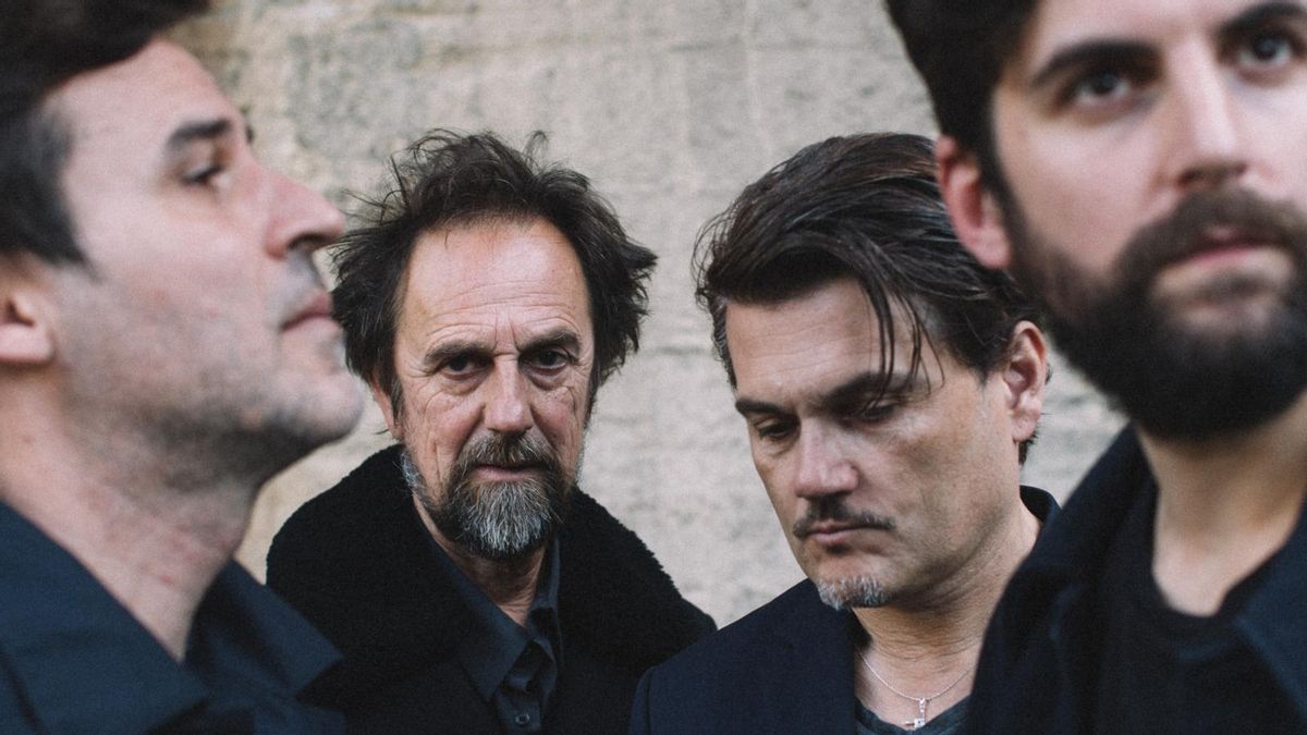 Diego Vasallo, músico: “La nostalgia no me parece un buen motor creativo, huyo de ella como de la peste”