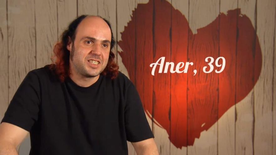 'First Dates' recibió a un concursante de 'El Conquistador del fin del mundo', que se quedó con la miel en los labios