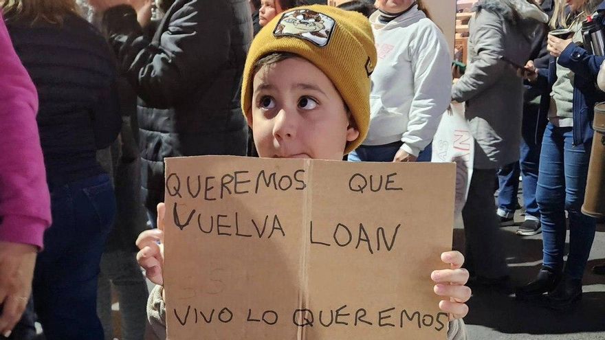 Una marcha llevó el reclamo por Loan hasta las puertas de la residencia de Gustavo Valdés