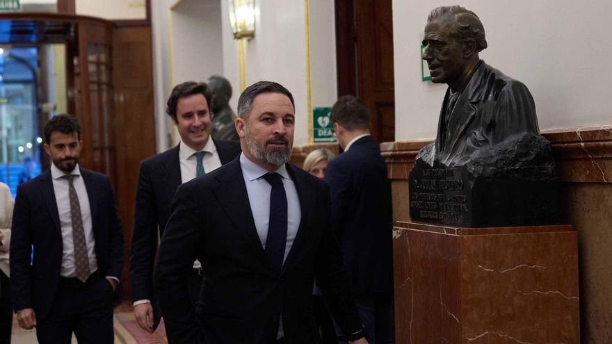 El líder de Vox, Santiago Abascal, durante una sesión plenaria en el Congreso de los Diputados, a 9 de abril de 2024, en Madrid (España).
