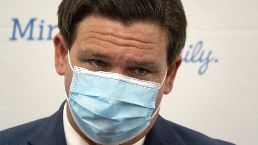 Inmigrantes de Florida iniciarán el 2021 con retos en las cortes