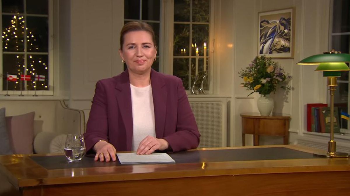 La primera ministra danesa, sobre las redes sociales: "Sus dueños ganan millones a costa de nuestros niños"