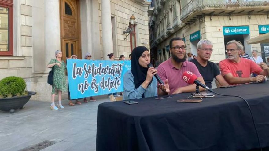 La Policía inicia la expulsión de un líder musulmán de Reus pese al arraigo y apoyo de su ciudad