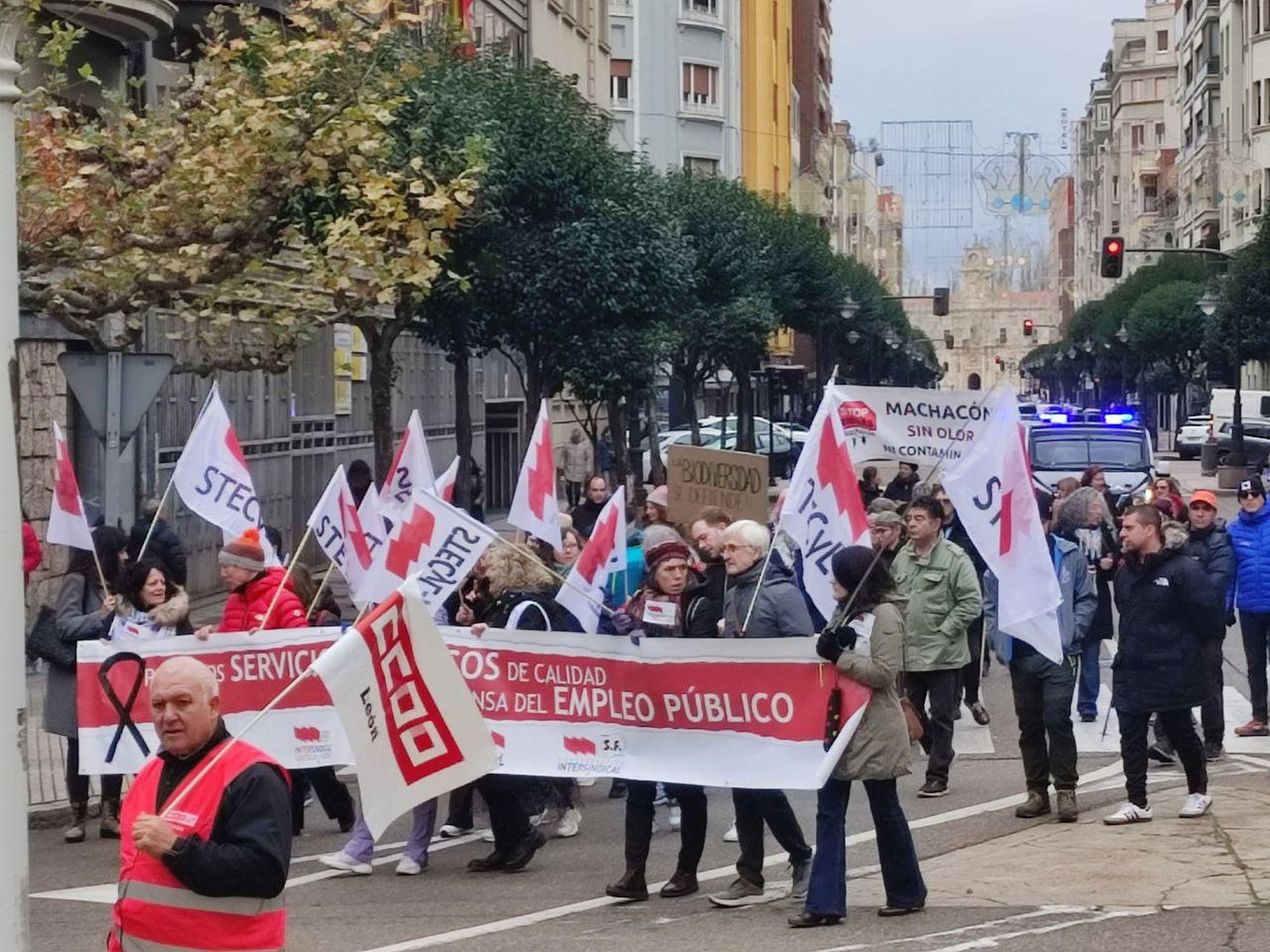 Manifestación en León contra las políticas de incendios forestales de la Junta