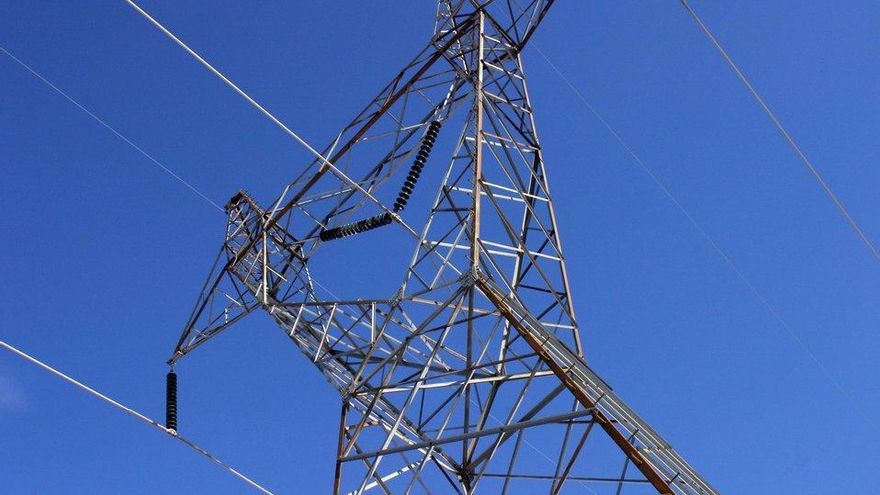 El Gobierno garantiza el futuro energético del norte de Córdoba: la línea de alta tensión con Extremadura será antes de 2030