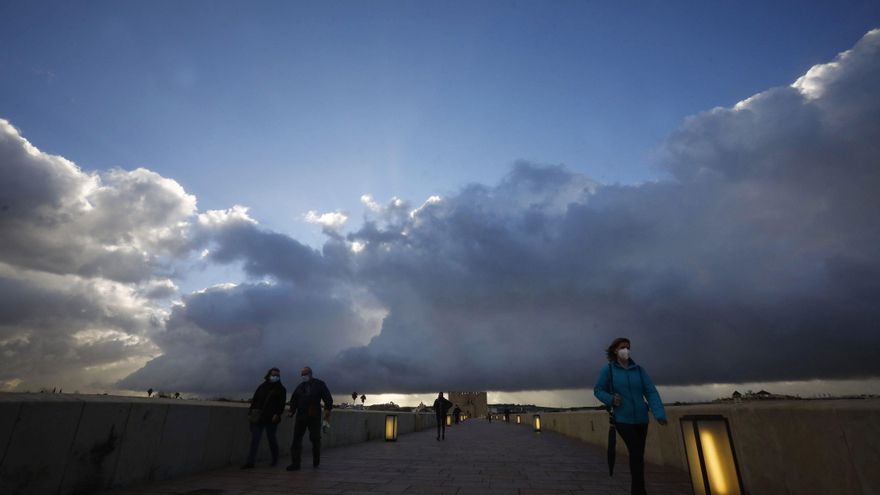 Cielos nubosos y precipitaciones en la parte alta de Andalucía