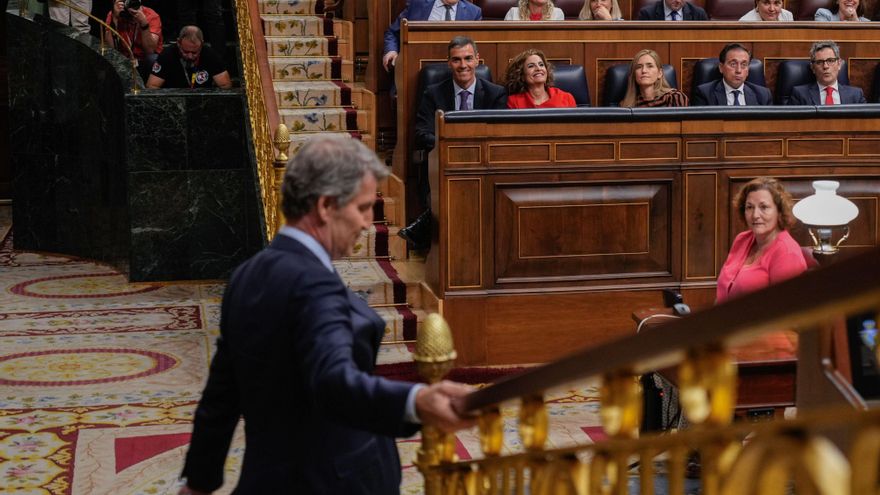 Sánchez explota las grietas del PP por su seguidismo a Vox