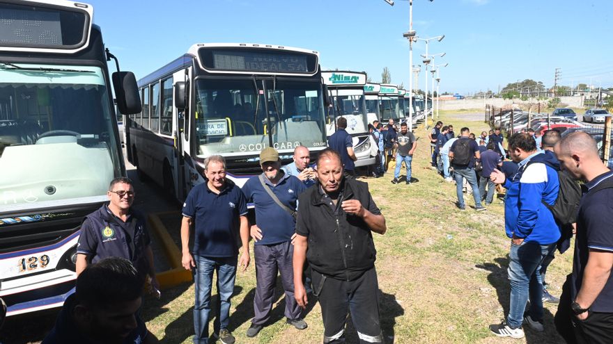 Se agrava el conflicto con los choferes de colectivos tras la muerte de Barrientos y las detenciones por el ataque a Berni