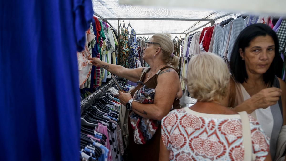 Mercadillo del sector sur vuelve junto a la avenida de Cádiz