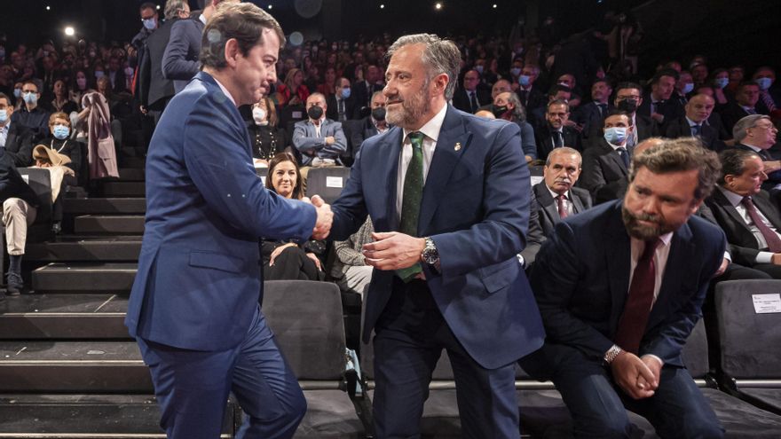 La fundación que organiza la fiesta de Castilla y León, en vilo hasta que Vox formalice sus recortes