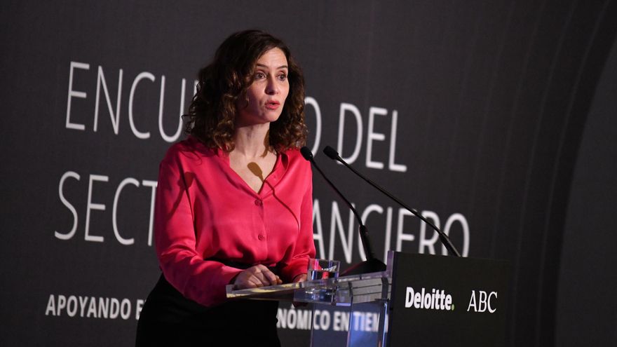 La presidenta de la Comunidad de Madrid, Isabel Díaz Ayuso, participa en el XXX Encuentro del Sector Financiero, en el Hotel Meliá Castilla, a 7 de noviembre de 2023, en Madrid (España). Este encuentro ha sido organizado por Deloitte y ABC.