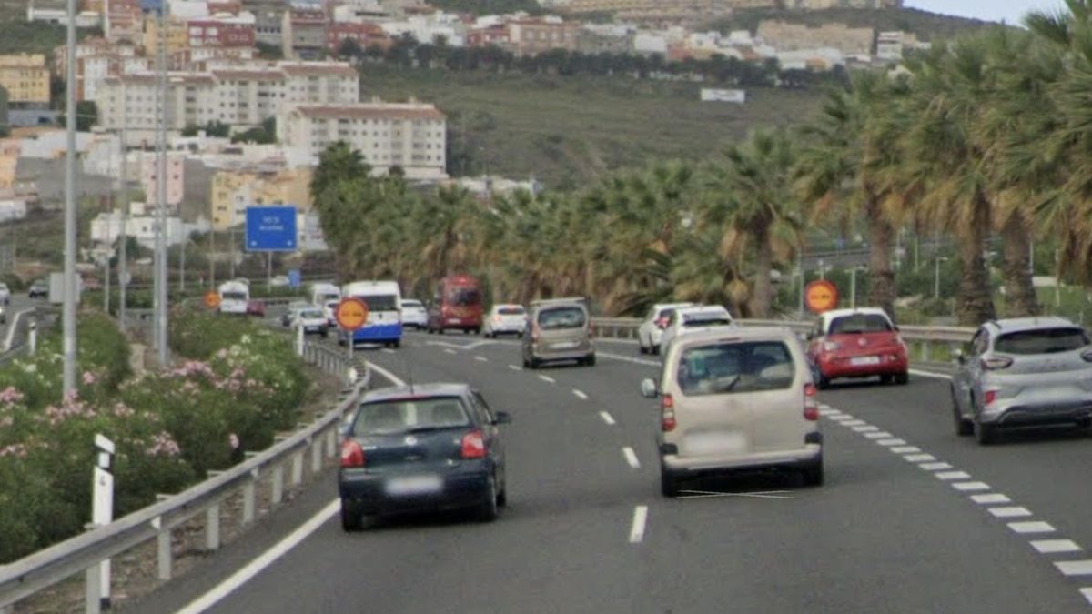 La GC-3, a su paso por el barrio capitalino de Tamaraceite.