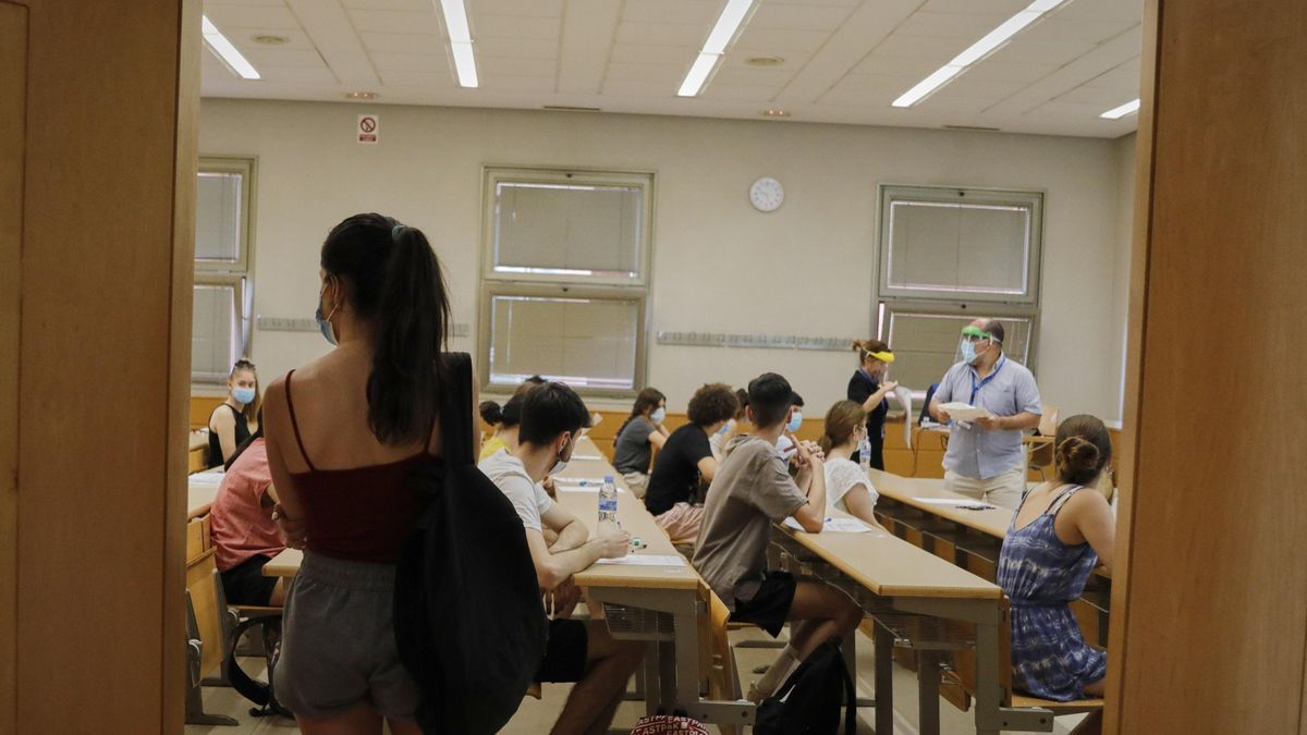 Un grupo de estudiantes en un aula