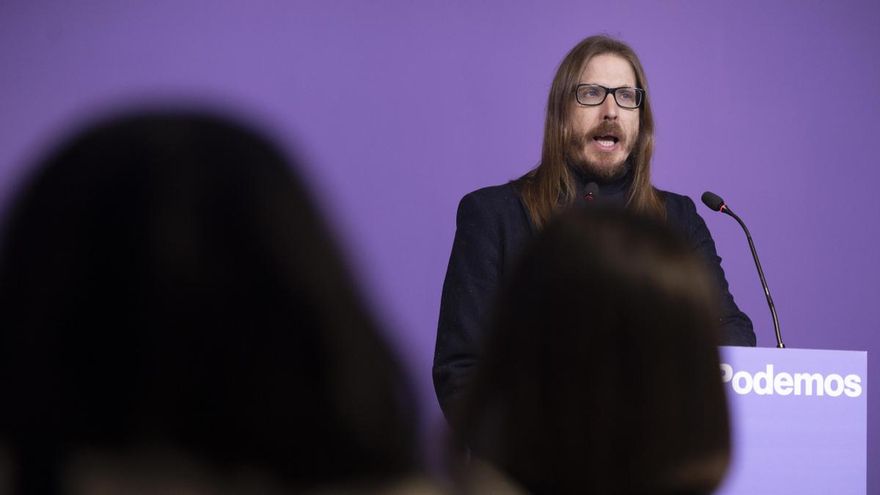 El secretario de Organización y portavoz de Podemos, Pablo Fernández
