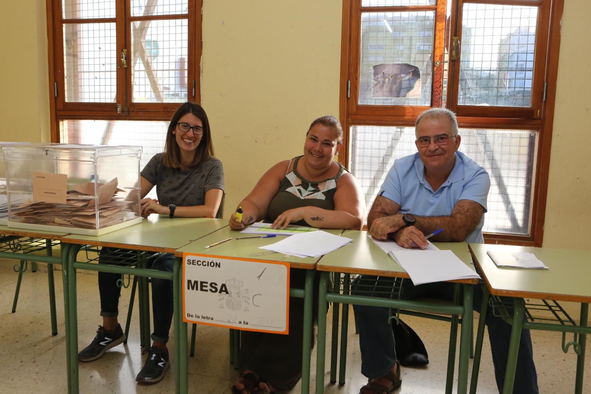 Jornada electoral en el CEIP León y Castillo, Telde (Alejandro Ramos)