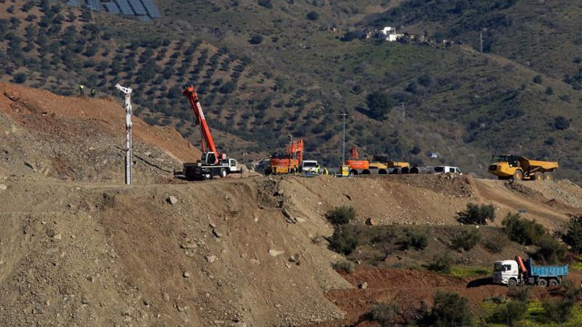 La autopsia determina que Julen murió por la caída al pozo en Totalán