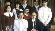 Imatge de la família Pujol-Ferrusola al complet durant els anys 80. / EFE