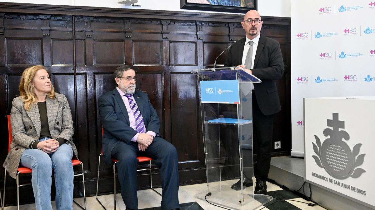 El PSOE pide paralizar el convenio privatizador con el hospital Santa Clotilde e invertir en Sierrallana