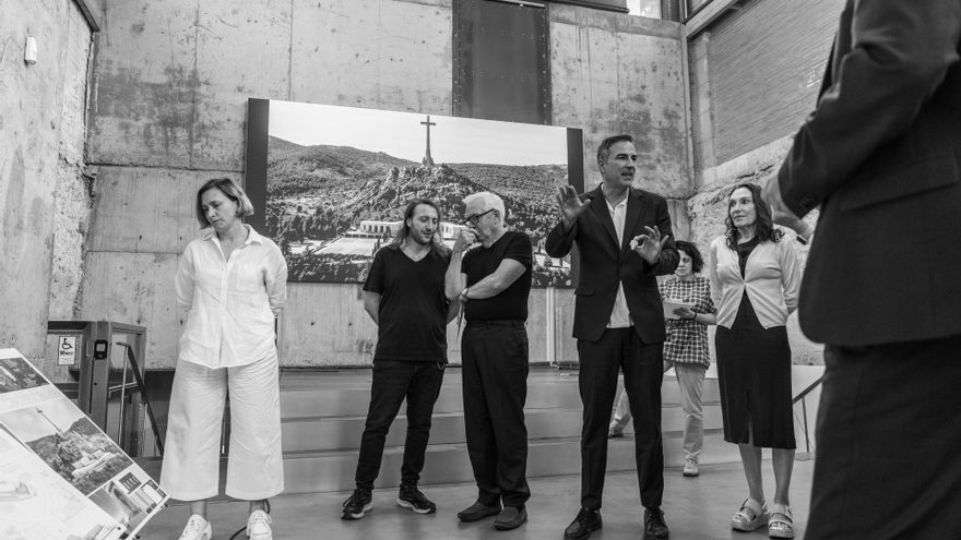 Miembros del jurado del concurso internacional para la resignificación de Cuelgamuros durante las deliberaciones.