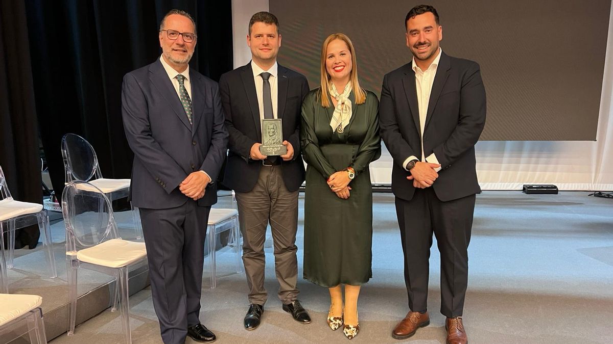El PP de Los Llanos de Aridane  valora el "prestigio y la excelencia" del CEIP El Roque tras recibir el Premio Viera y Clavijo