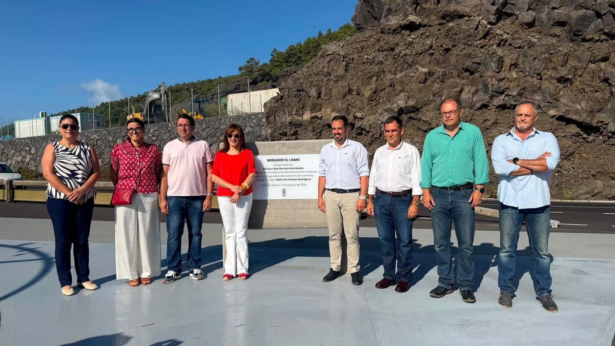 Acto de inauguración del Mirador de El Lomo, en Villa de Mazo,  celebrado este lunes, 17 de agosto.