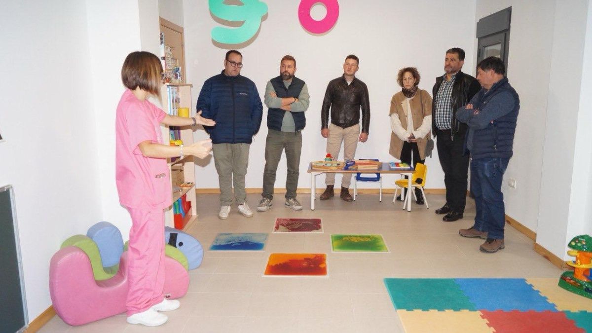 Visita del Ayuntamiento de Valencia de Don Juan a la Escuela Infantil Pequecoyanza