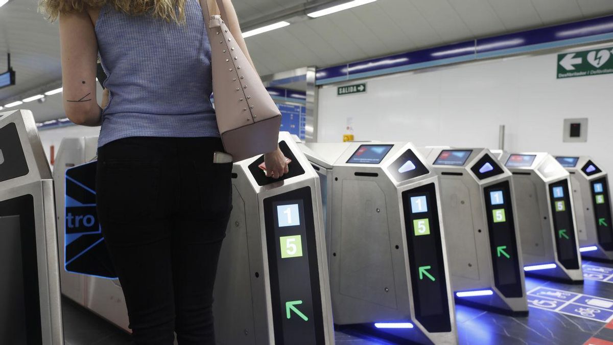 El pago con tarjeta de crédito llega a Metro de Madrid en junio, aunque de momento no a todas las estaciones