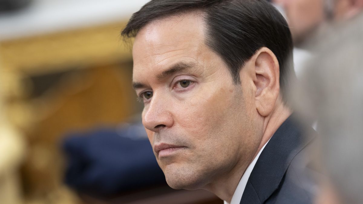 El secretario de Estado estadounidene, Marco Rubio, en una fotografía de archivo tomada el 5 de junio de 2025 en el Despacho Oval de la Casa Blanca en Washington, D.C., EE. UU.