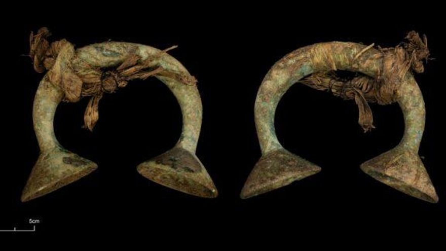 Joyas de bronce enterradas hace 3.000 años: un estudio revela cómo se fabricó el tesoro de Rosemarkie