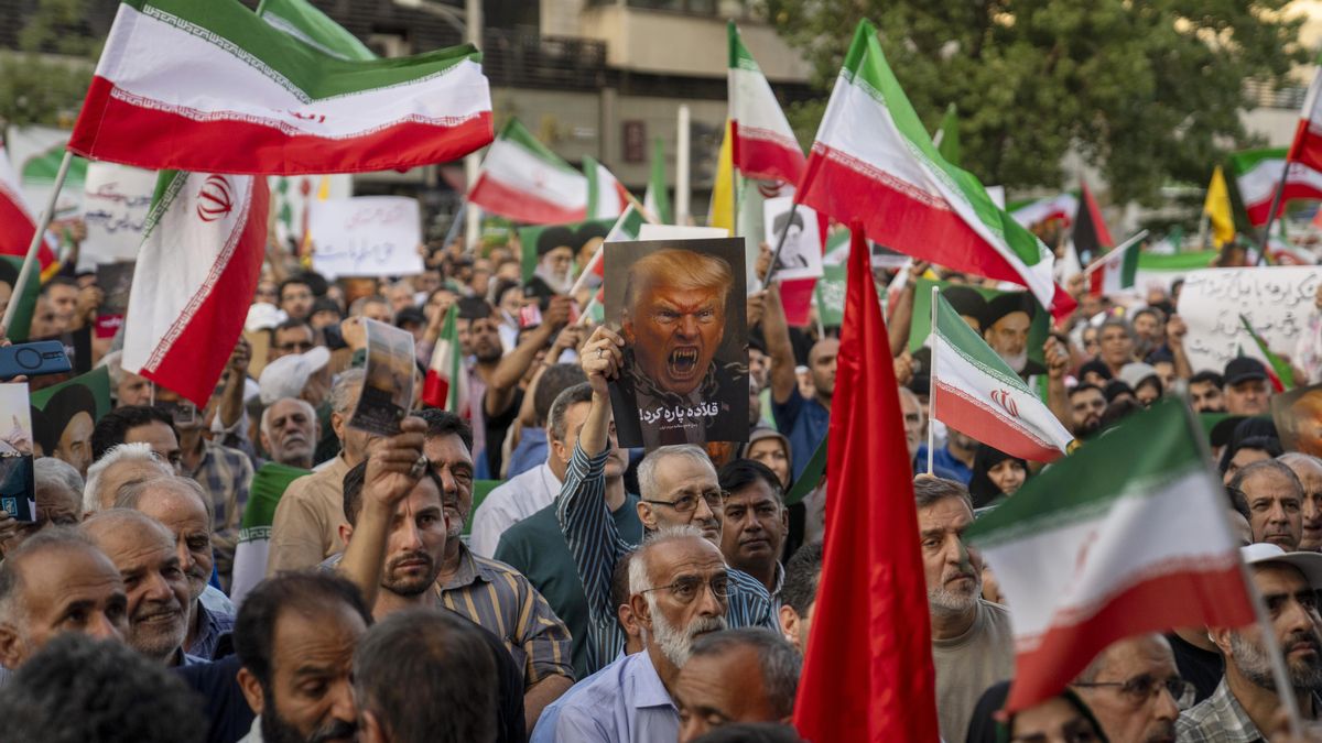 Protestas en Irán tras los ataques de Estados Unidos.