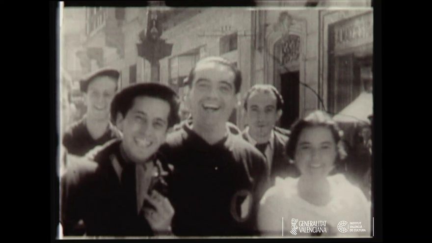 La cámara que captó a Lorca en Galicia: de paseo por el centro de Vigo y en A Quintana montando el escenario de La Barraca