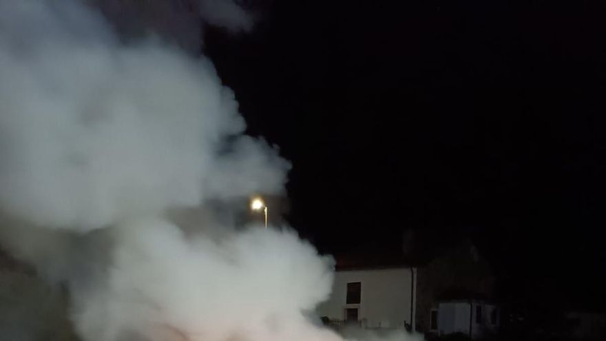 Incendio de coche en Toranzo