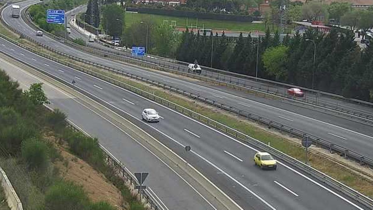 Corte nocturno de la autovía A-2 durante la este jueves a la altura de Guadalajara