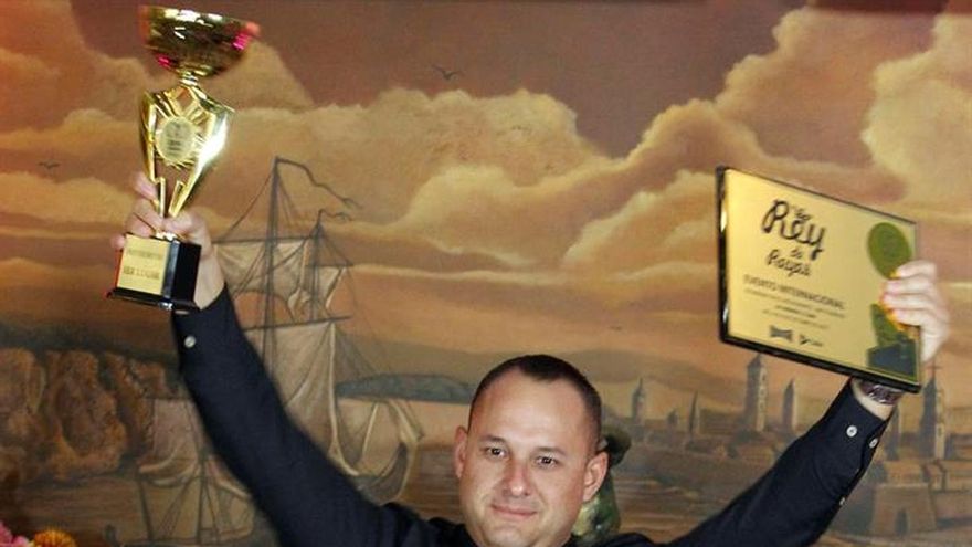 Un barman cubano se corona "Rey de reyes" en el Floridita, cuna del daiquiri