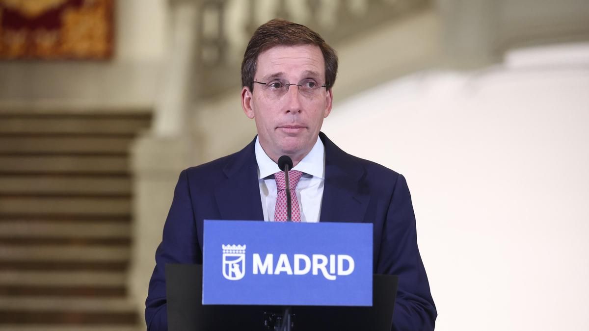 Almeida baja el IBI al mínimo legal en Madrid, que beneficiará más a los propietarios de las viviendas más caras