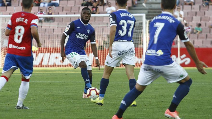 De Loreto a Bambock: un cuarto de siglo sin ganar en Los Cármenes