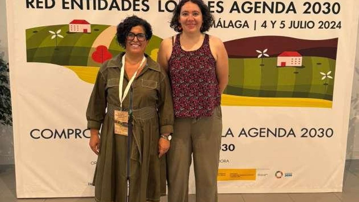 A la izquierda, Rosalía Serrano Velasco, en una imagen de archivo.