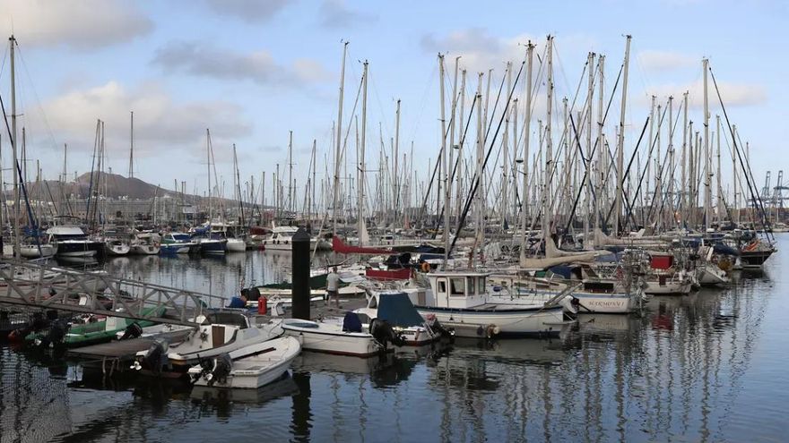 El Puerto de Las Palmas anuncia que pedirá autorización judicial para que barcos vivienda dejen el Muelle Deportivo