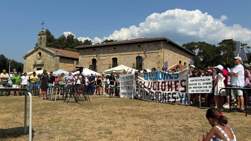 Las protestas por la gestión forestal de la Junta llegan a pueblos de Burgos y Soria: “No es una cuestión de si el monte arderá, sino de cuándo"