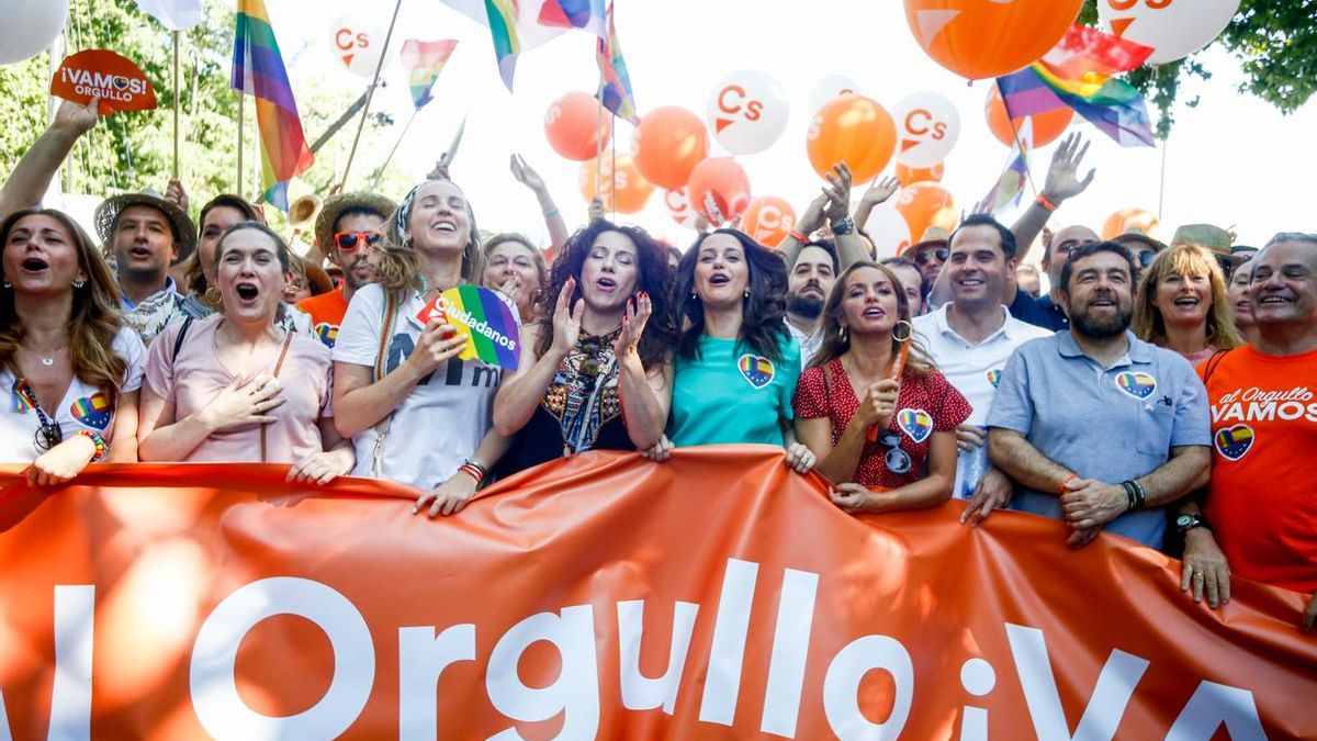 El informe policial arremete contra Cs por el Orgullo: "Maniobró para catalizar la atención mediática y publicitaria"