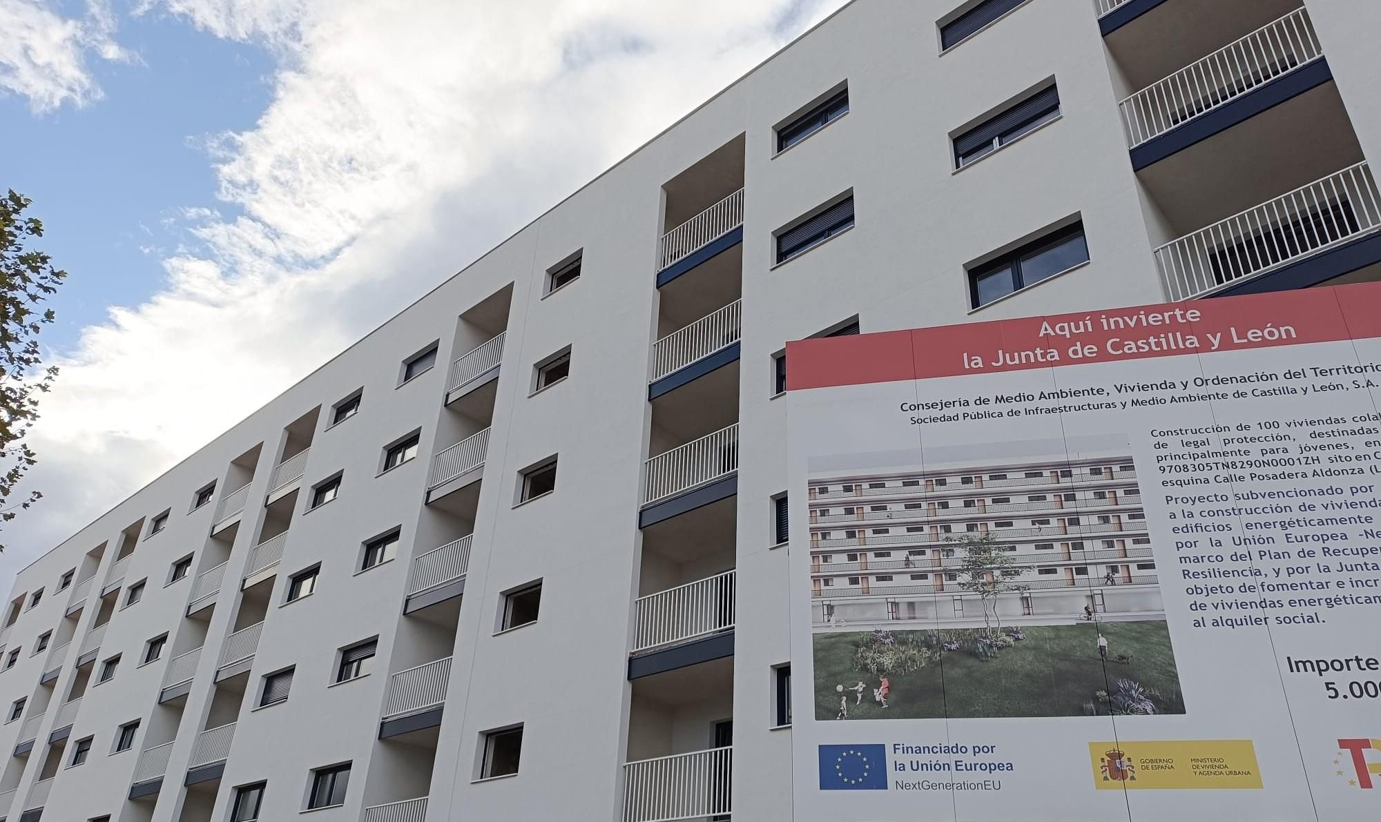 El proyecto y el resultado final de las viviendas de alquiler joven de la Junta en La Palomera.